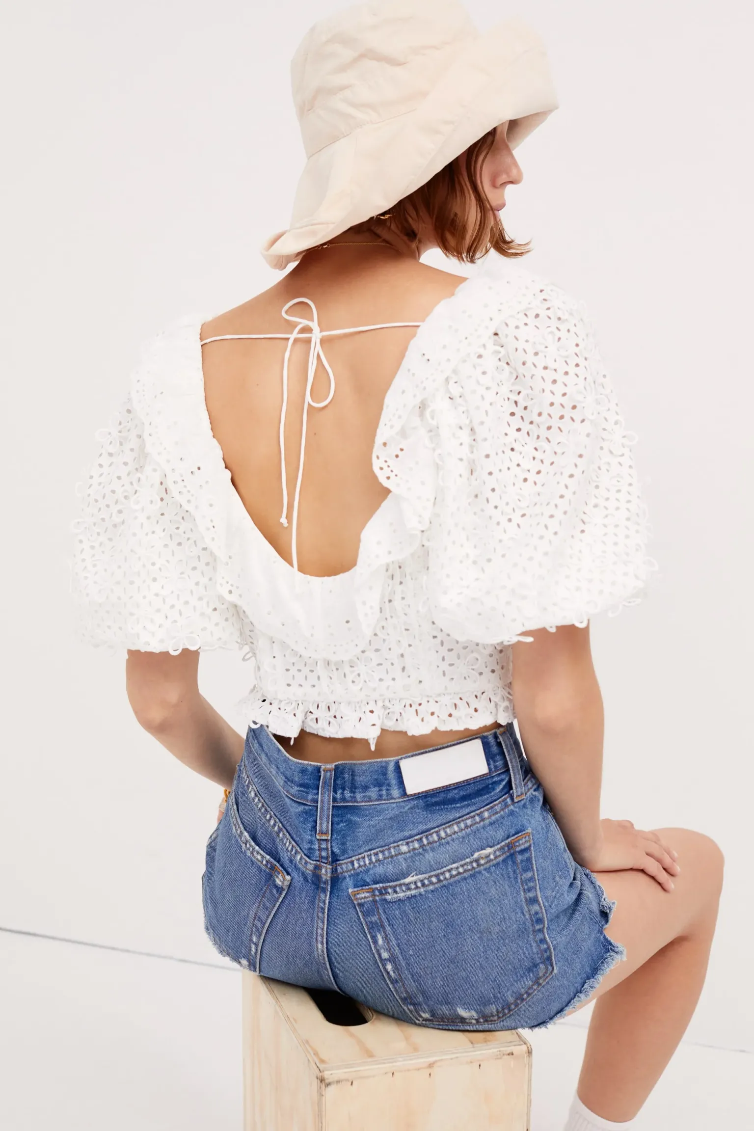 cassie_crop_top_3.webp Cheap For Love & Lemons Cassie Crop Top White