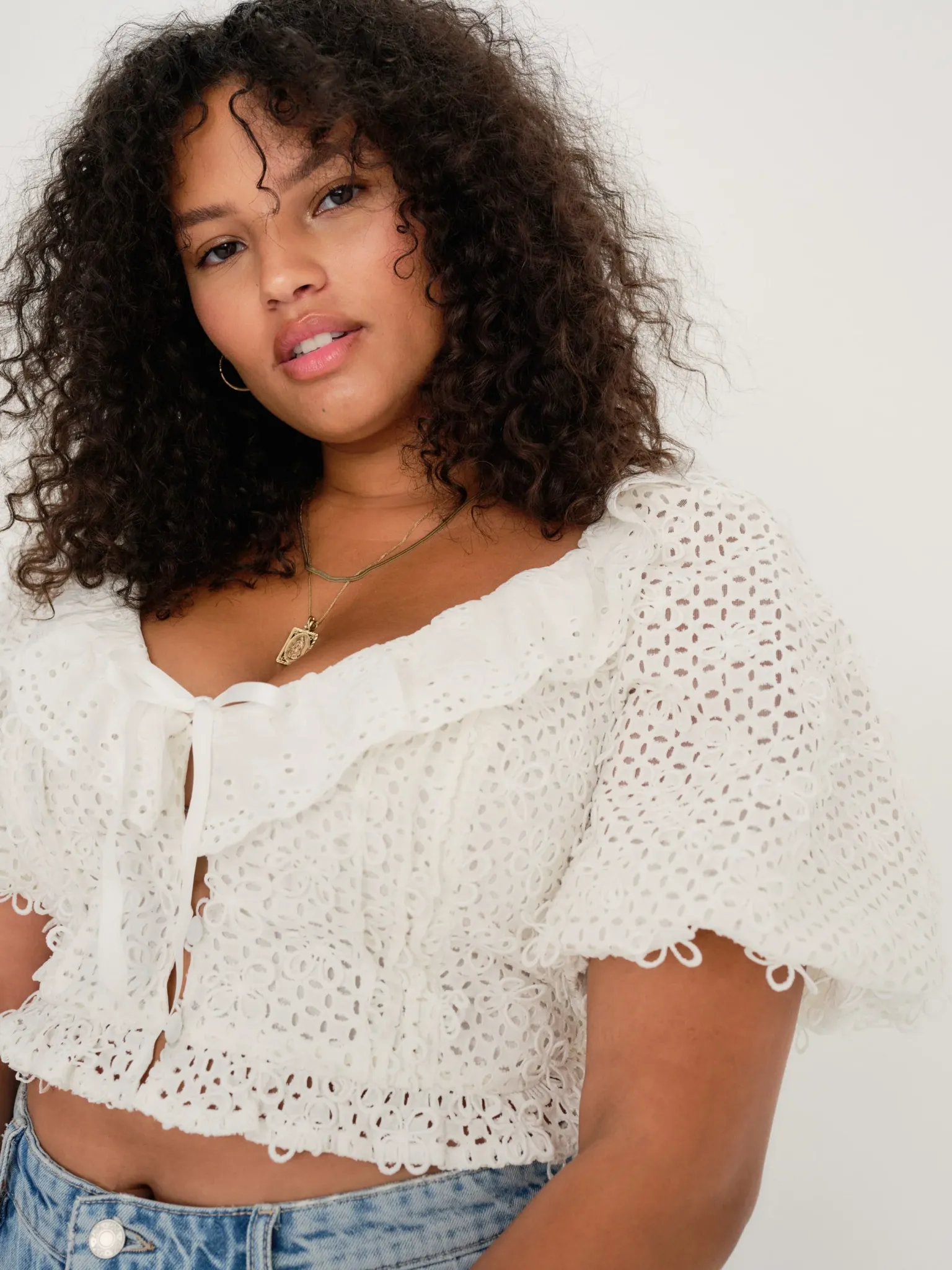 cassie_crop_top_8.webp Cheap For Love & Lemons Cassie Crop Top White