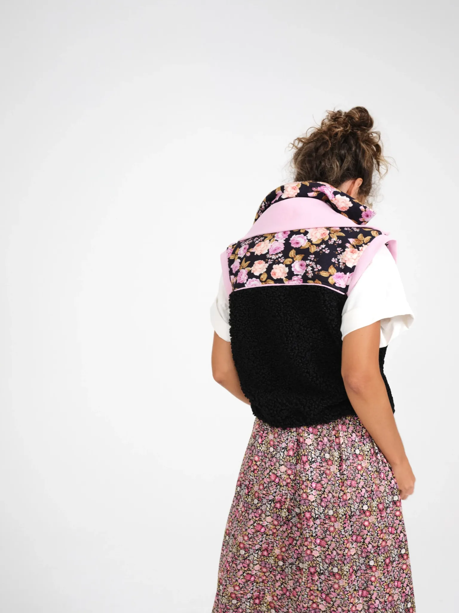 puffer_vest_2.webp Store For Love & Lemons Puffer Vest Black